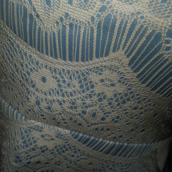 MYSTIC HALTER NECK BACKLESS PEPLUM TOP LIGHT BLUE AND WHITE SZ M - Picture 5 of 6